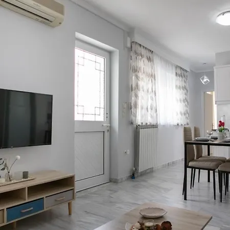 Apartment Iliana's House Ziparion