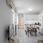 Iliana's House * Ziparion
