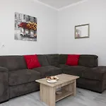 Iliana's House * Ziparion