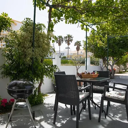 Iliana's House Zipárion